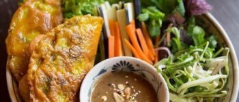 Bánh khoái Thanh Hóa – TOP 10 món ăn vặt nổi tiếng xứ Thanh