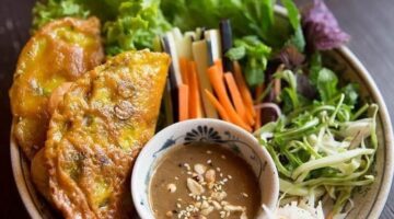 Bánh khoái Thanh Hóa – TOP 10 món ăn vặt nổi tiếng xứ Thanh