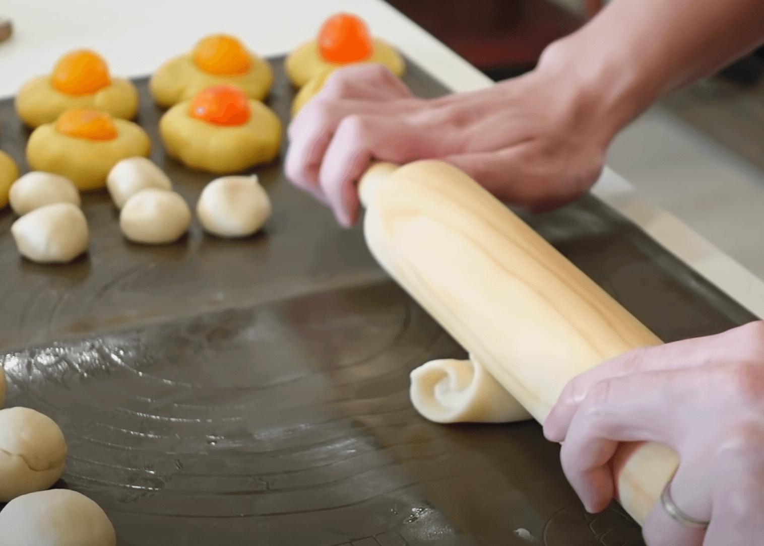 cách làm bánh pía nhân đậu xanh sầu riêng